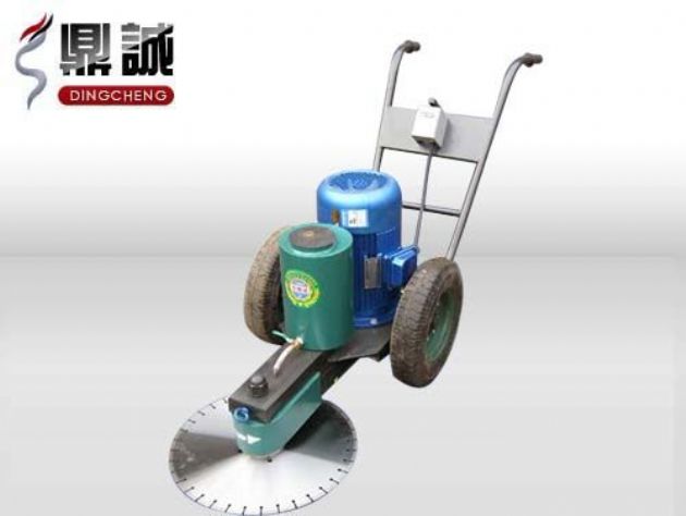 點(diǎn)擊查看詳細(xì)信息<br>標(biāo)題：手推式切樁機(jī) 閱讀次數(shù)：13390