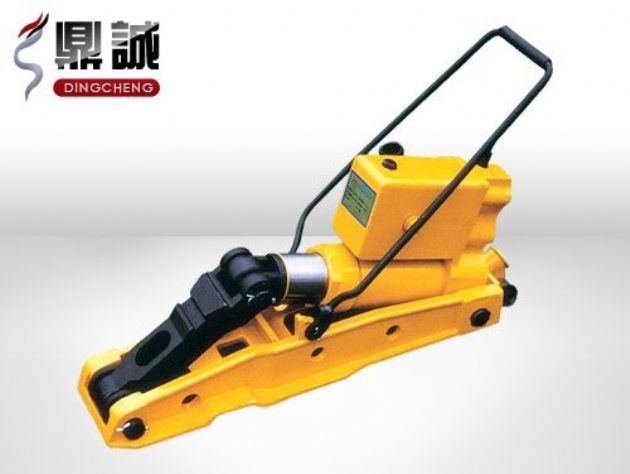 點(diǎn)擊查看詳細(xì)信息<br>標(biāo)題：液壓起撥道機(jī) 閱讀次數(shù)：4248