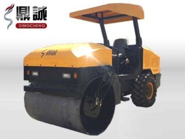 點(diǎn)擊查看詳細(xì)信息<br>標(biāo)題：4噸單鋼輪振動(dòng)壓路機(jī) 閱讀次數(shù)：13524