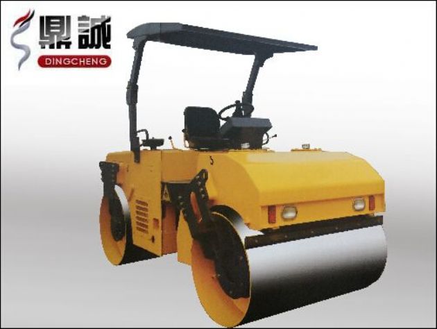 點(diǎn)擊查看詳細(xì)信息<br>標(biāo)題：6噸雙鋼輪振動(dòng)壓路機(jī) 閱讀次數(shù)：13107